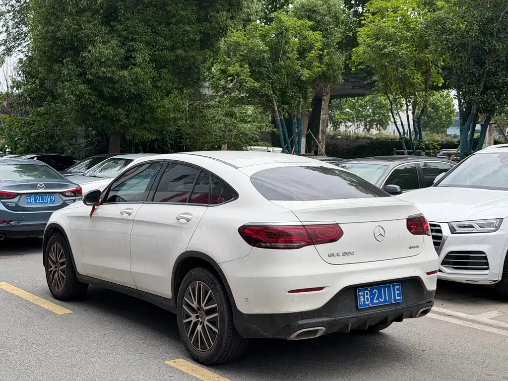 Mercedes-Benz GLC Coupe 2023 GLC 260 4MATIC Coupe SUV