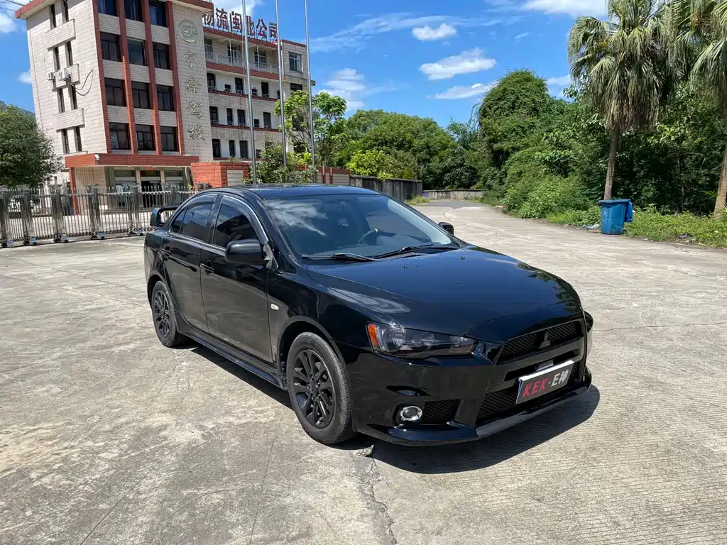 Mitsubishi Lancer EX 2011 Fashion Edition 1.8L Manual Comfort
