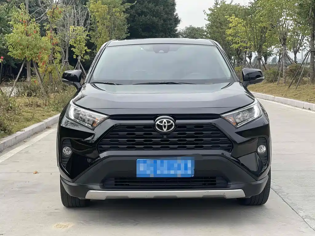 Toyota RAV4 2021 2.0L CVT FWD Style Edition