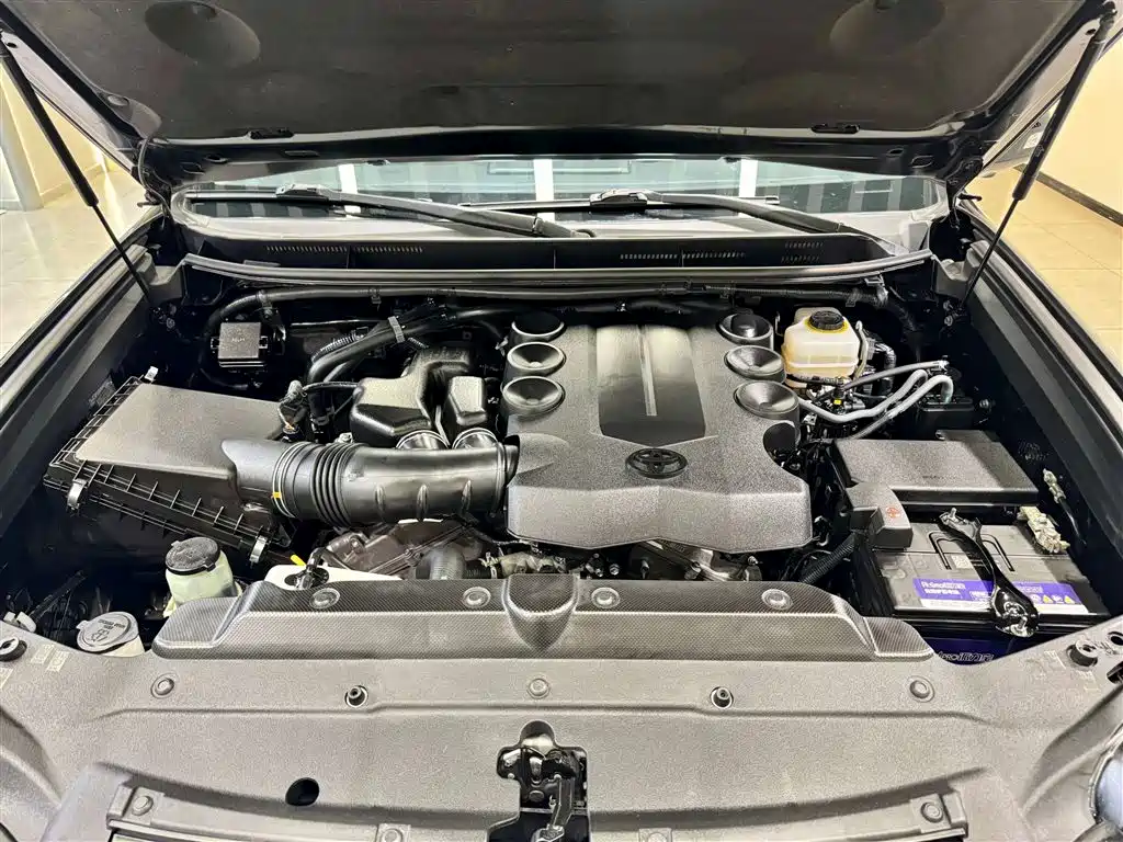 Prado 2014 4.0L Automatic VX NAVI