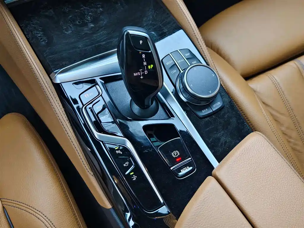 BMW 6 Series GT 2021 630i M Sport Package - фото 14