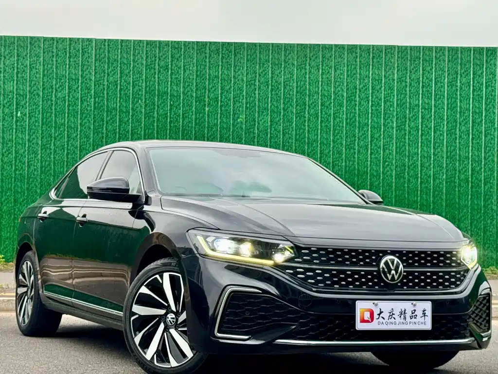 Passat 2022 330TSI Starlight Elite Edition
