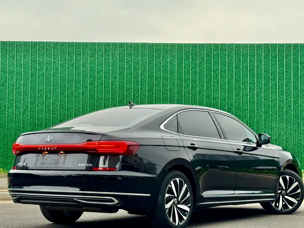 Passat 2022 330TSI Starlight Elite Edition