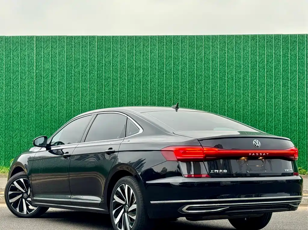 Passat 2022 330TSI Starlight Elite Edition