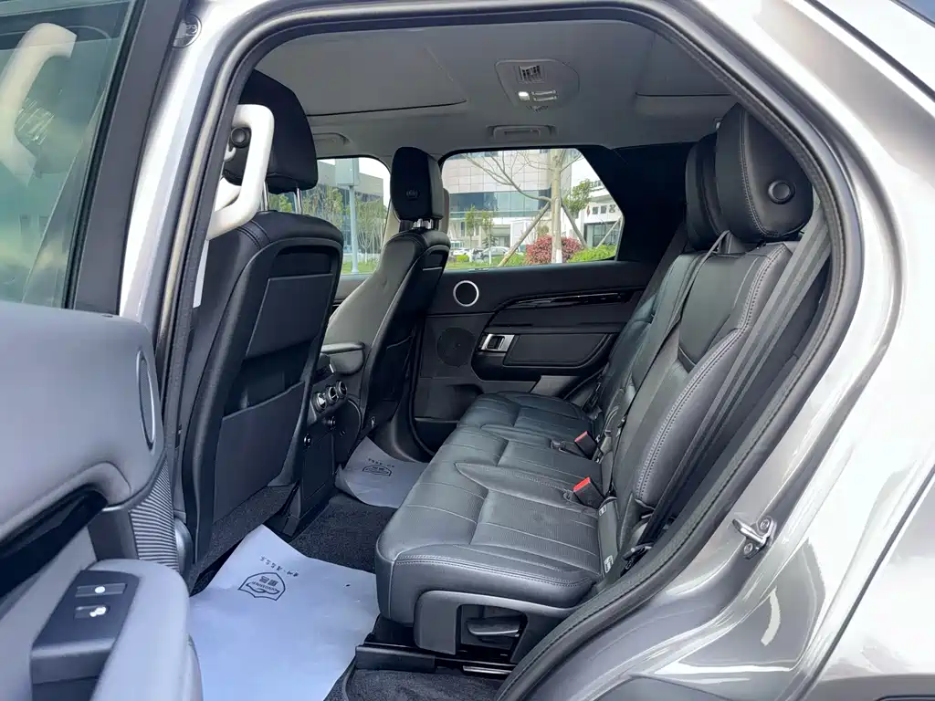 Land Rover Discovery 2019 2.0T SE