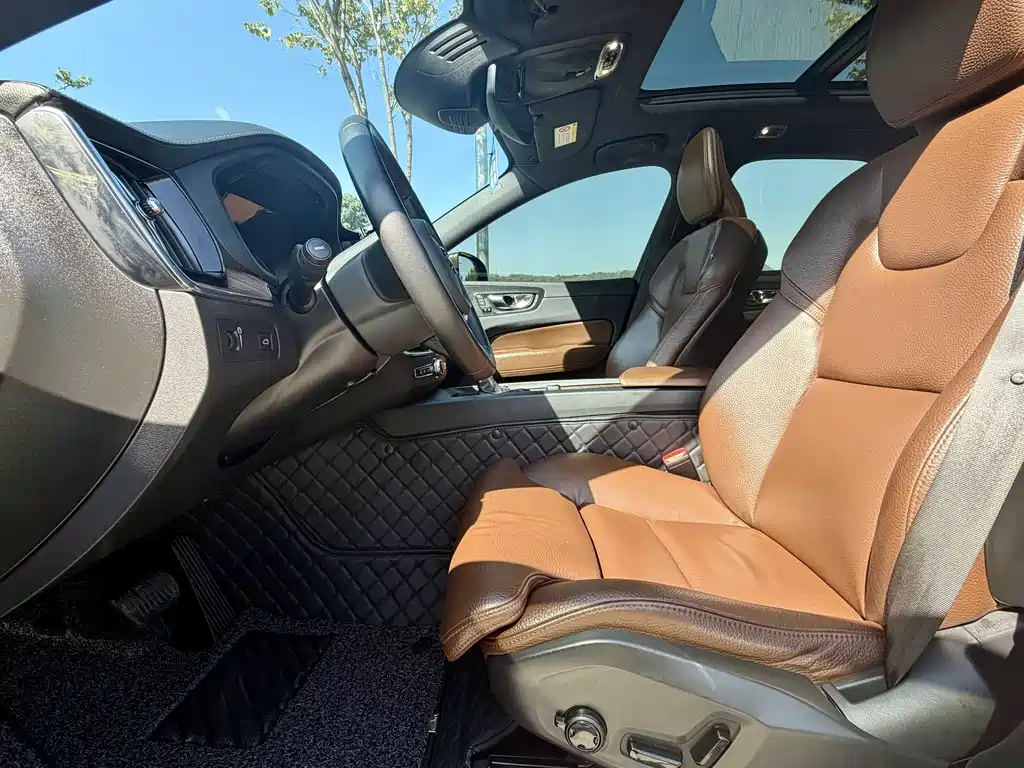 Volvo XC60 2021 T5 AWD