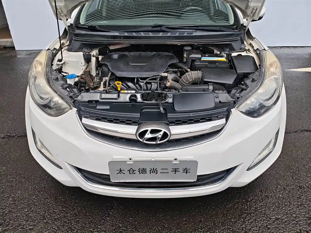 Hyundai Elantra Langdong 2015 1.6L Automatic Premium