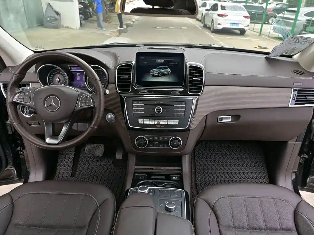 Mercedes-Benz GLE 400 4MATIC