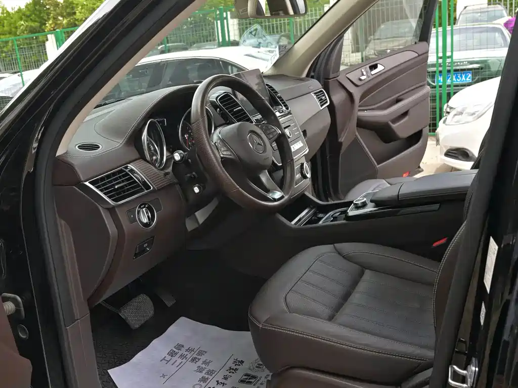 Mercedes-Benz GLE 400 4MATIC