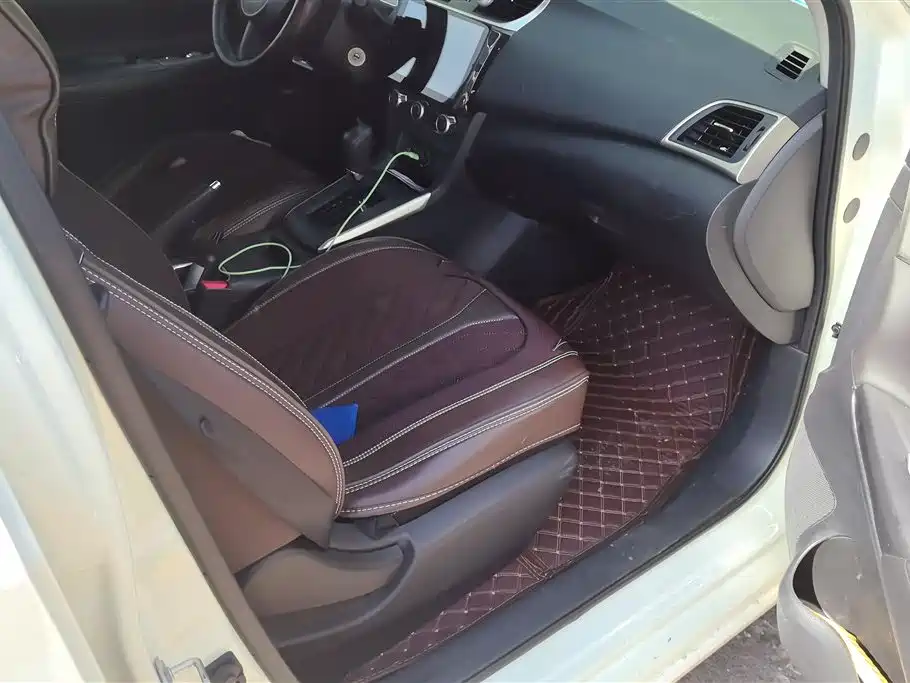 Nissan Sylphy Classic 1.6XE CVT Comfort Edition 2022