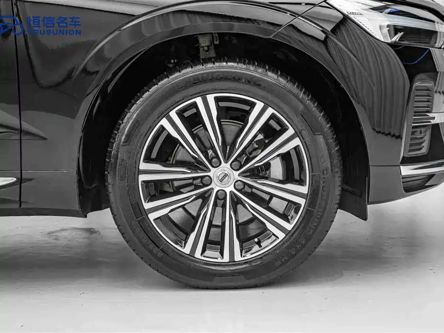 Volvo XC60 2022 B5 AWD Inscription