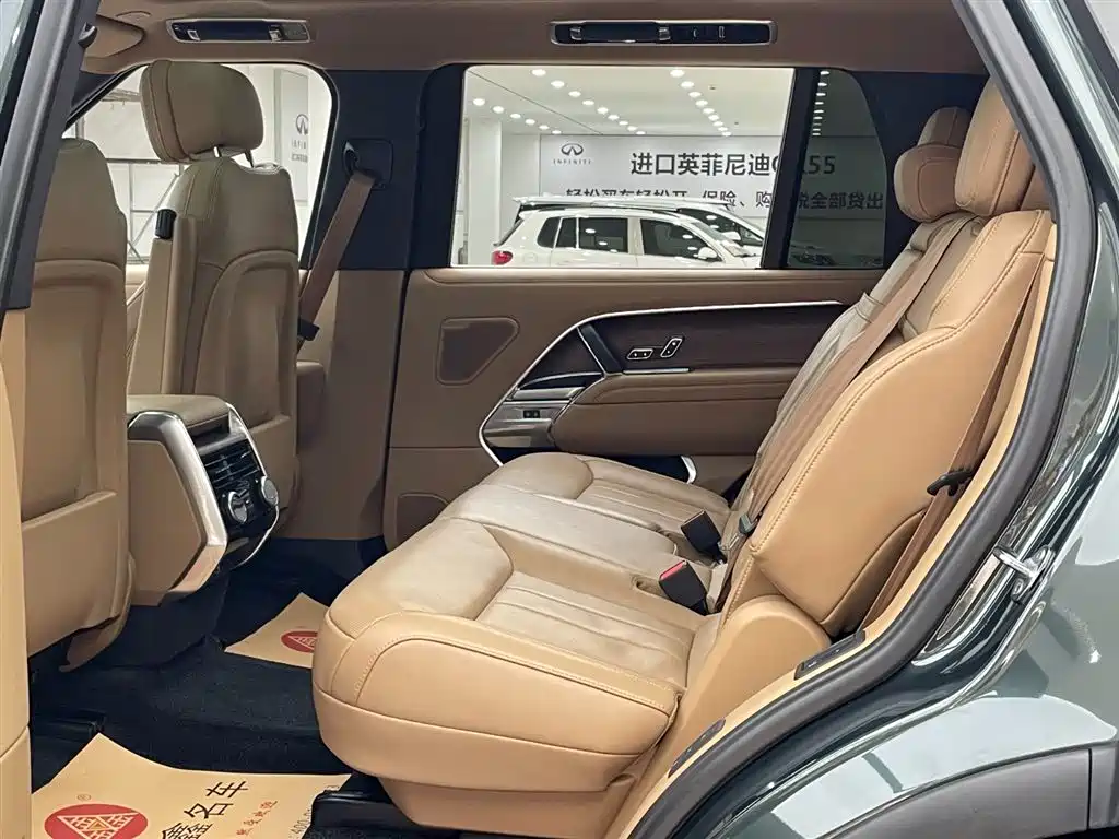 Range Rover 2023 3.0 L6 400PS Autobiography Seven-Seater Long Wheelbase