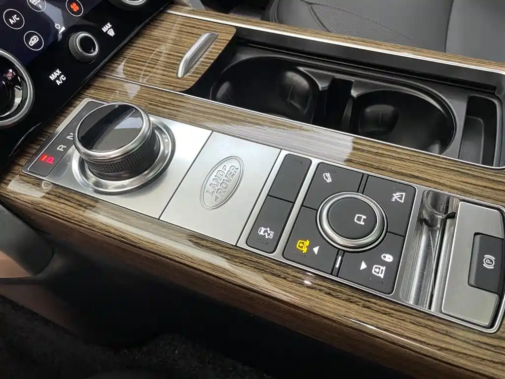 Range Rover 2018 3.0 SC V6 Vogue Heritage Edition