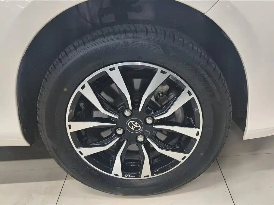 Yaris L Zhixuan 2020 1.5L CVT Leading Edition