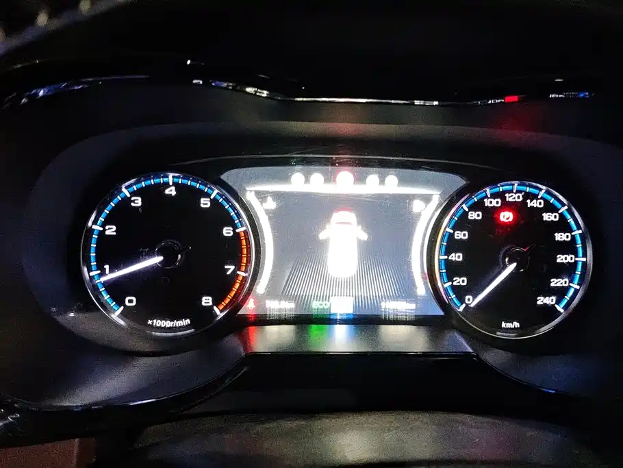 GAC Trumpchi GS8 2017 320T FWD Luxury Smart Connect Edition (7-Seater)