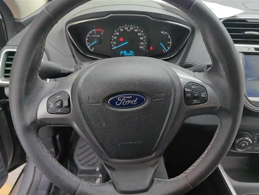 Ford Escort 2015 1.5L Automatic Fashion