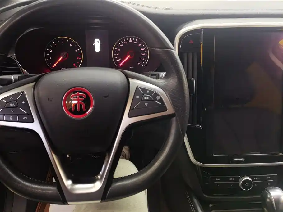 BYD Song MAX 2018 1.5T Automatic Zhilian Zunxiang 7-Seater