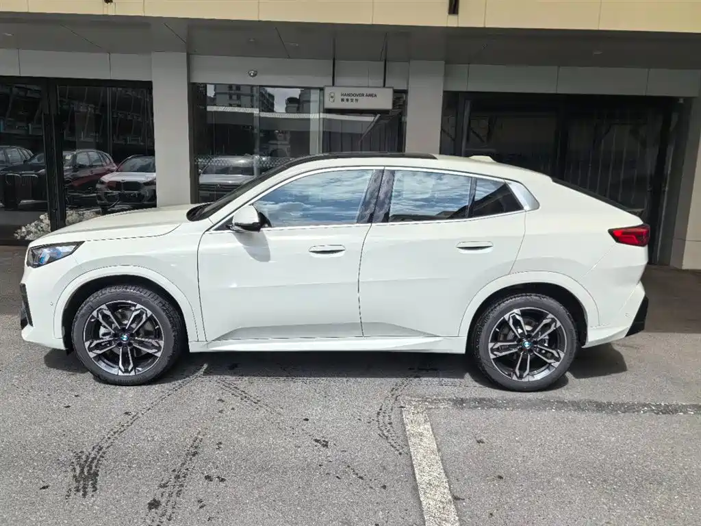 BMW X2 (Import) 2025 sDrive25i M Sport Package