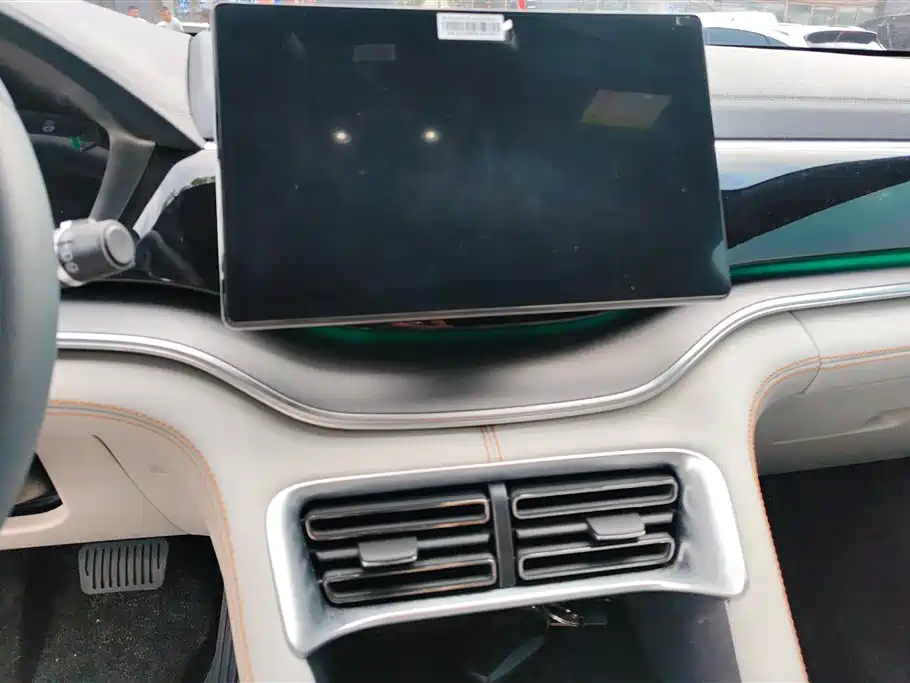 Song PLUS NEV 2023 Champion Edition DM-i 110KM Flagship PLUS