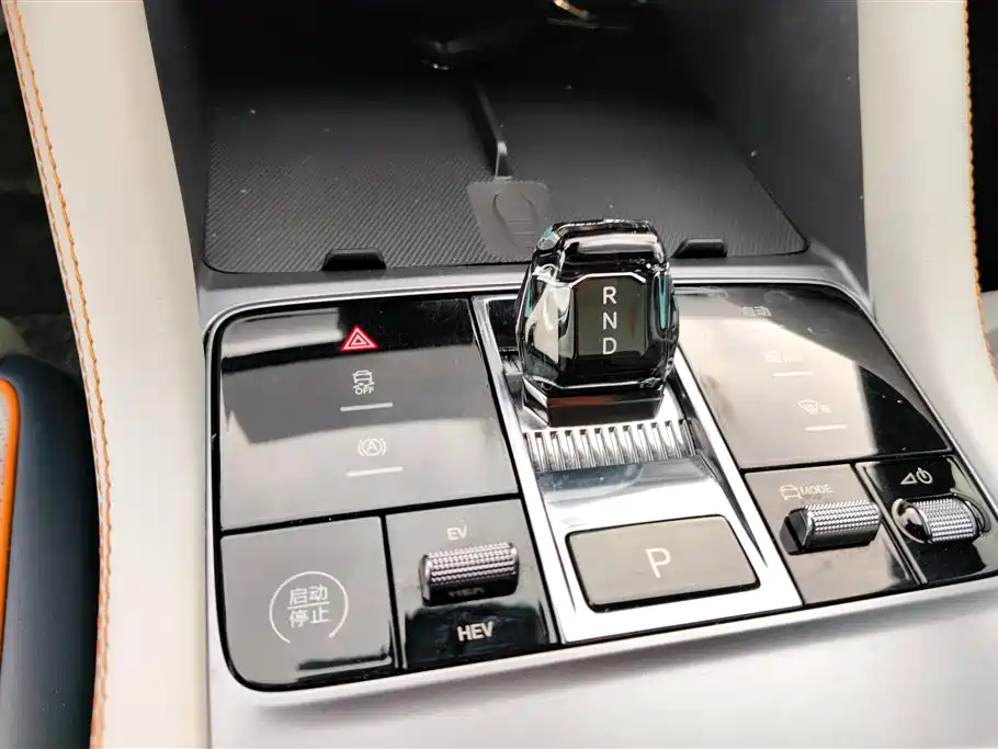 Song PLUS NEV 2023 Champion Edition DM-i 110KM Flagship PLUS