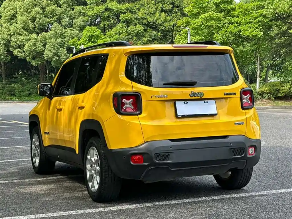 Jeep Renegade 2018 Connected Screen Edition 180T Automatic High Energy Edition