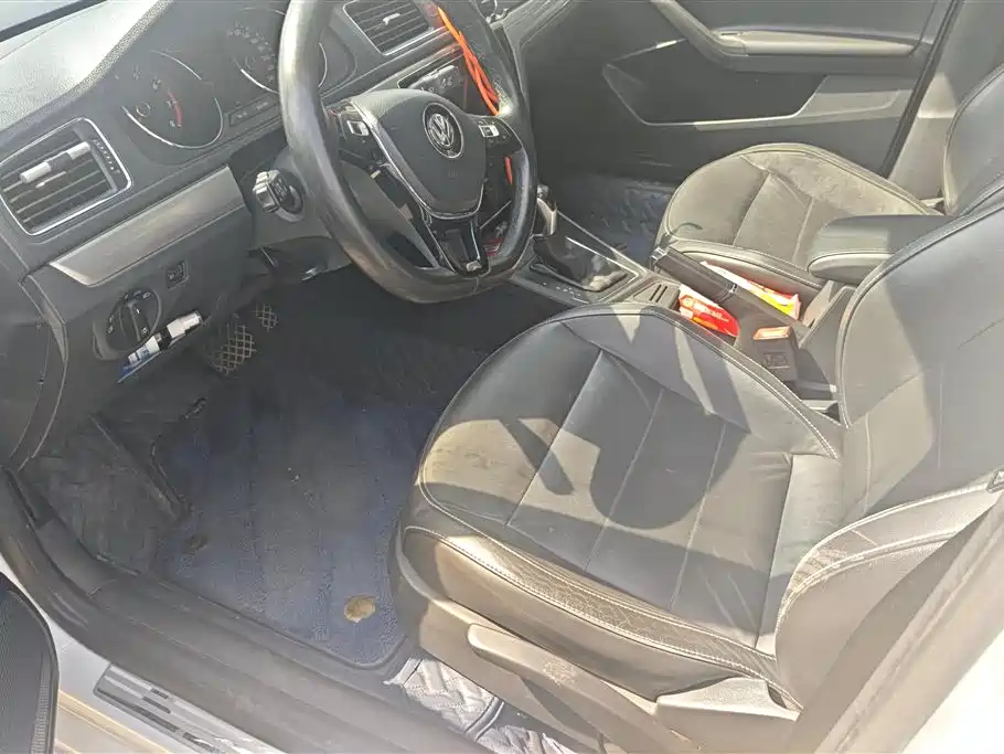Volkswagen Lavida 2015 1.6L Automatic Comfort Edition