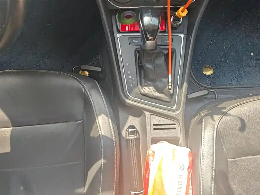 Volkswagen Lavida 2015 1.6L Automatic Comfort Edition