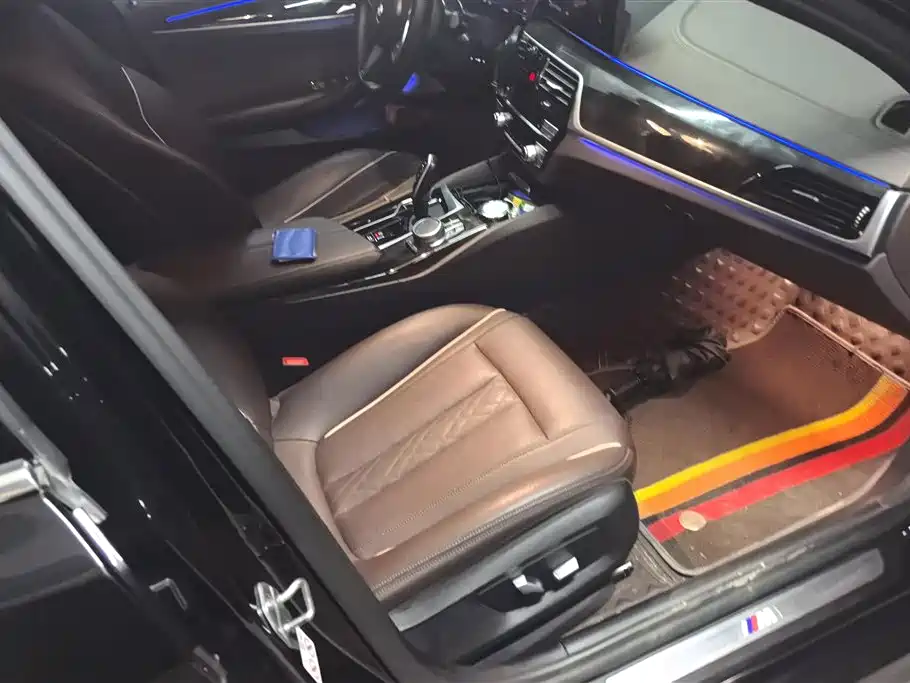 BMW 5 Series 2022 525Li M Sport Package - фото 8