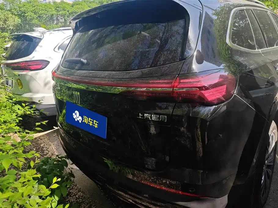 Buick Envision Plus 2025 28T FWD Platinum Edition
