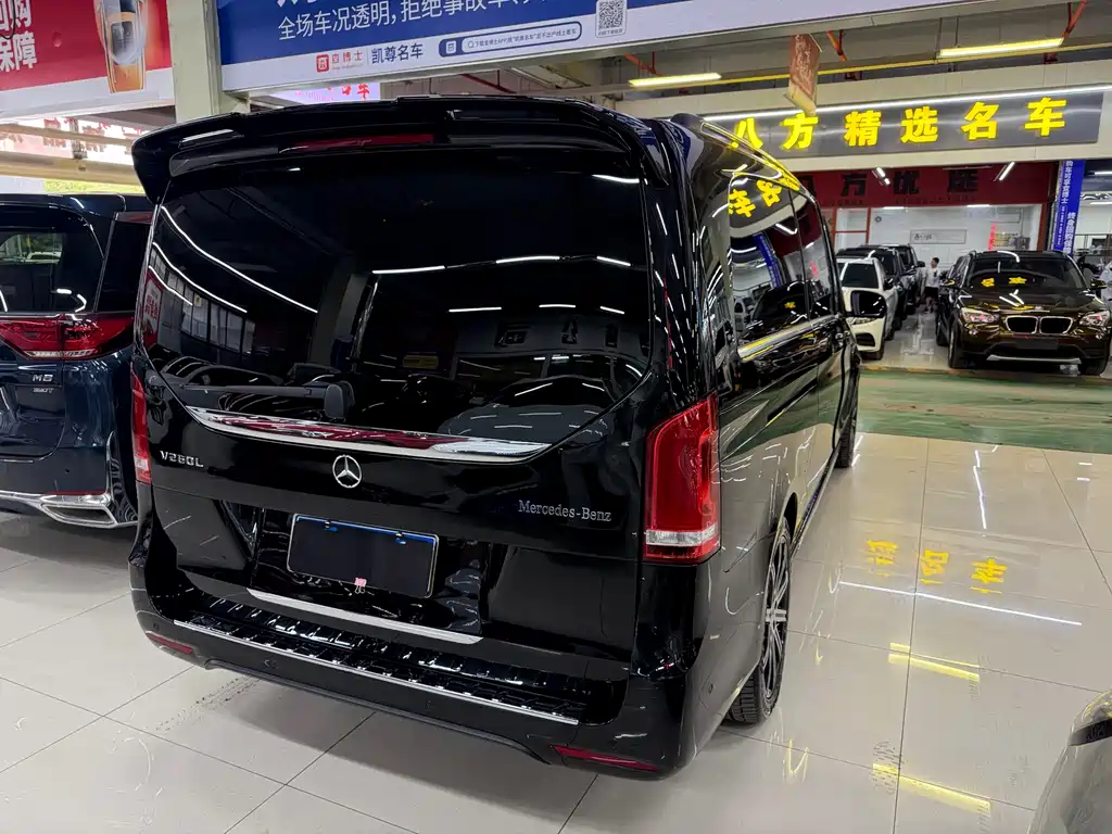 Mercedes-Benz V-Class 2022 V 260 L Long Wheelbase Luxury Edition