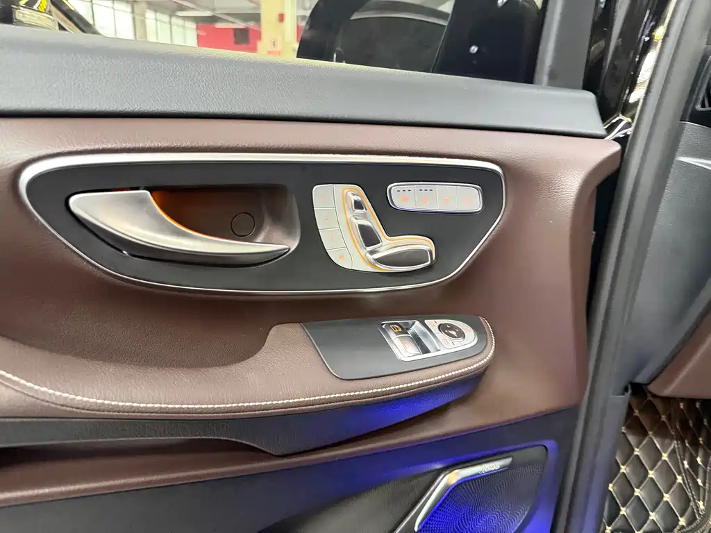 Mercedes-Benz V-Class 2022 V 260 L Long Wheelbase Luxury Edition