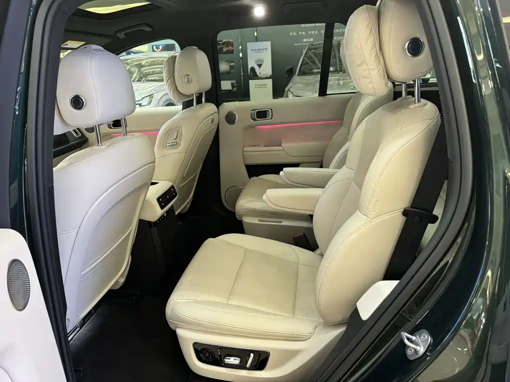 Li Auto L8 2024 Ultra