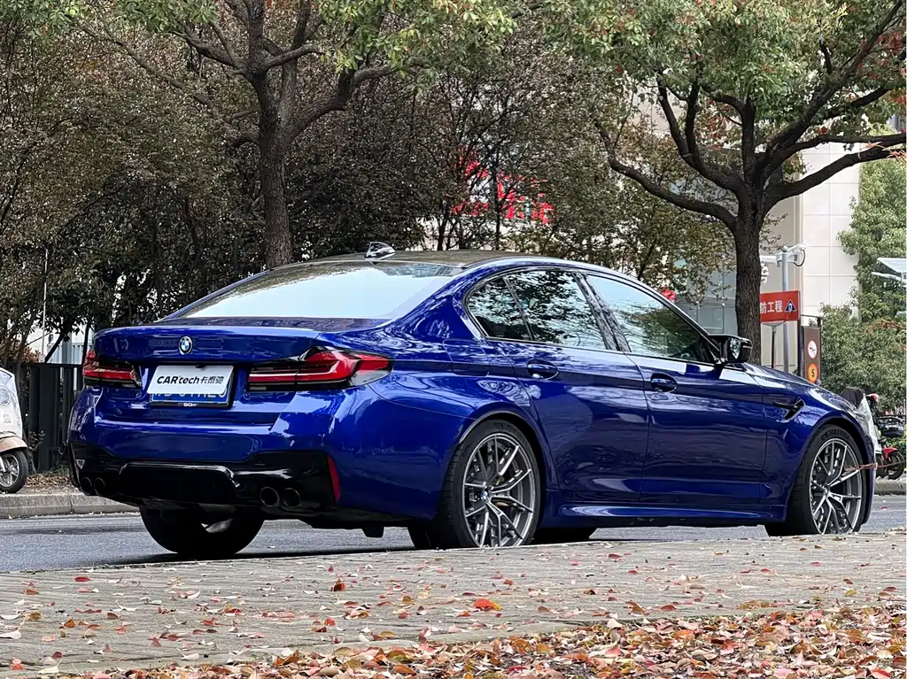 BMW M5 2021