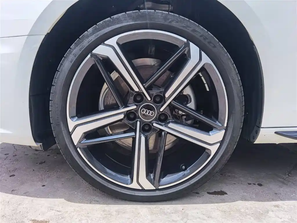 Audi A4L 2024 40 TFSI Luxury Dynamic Edition - фото 30