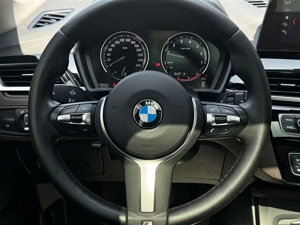 BMW X1 2021 sDrive25Li Leading Edition - фото 19