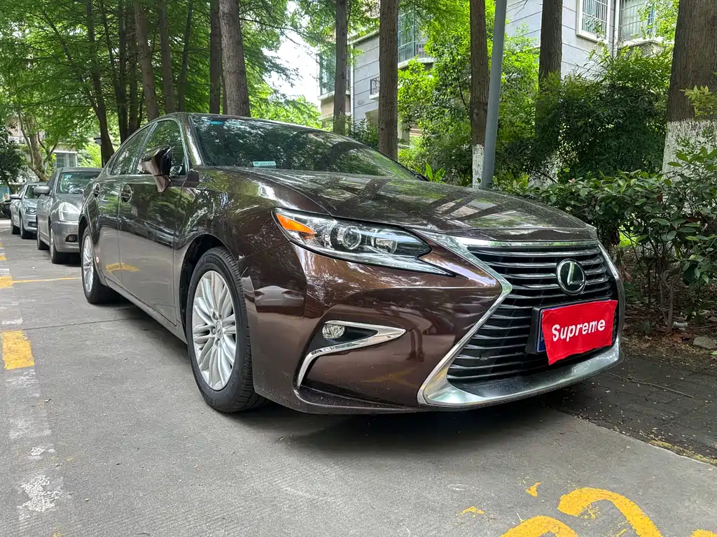 Lexus ES 2015 200 Elite Edition