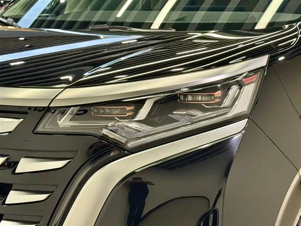 Denza D9 2024 DM-i 980 AWD Zunjong