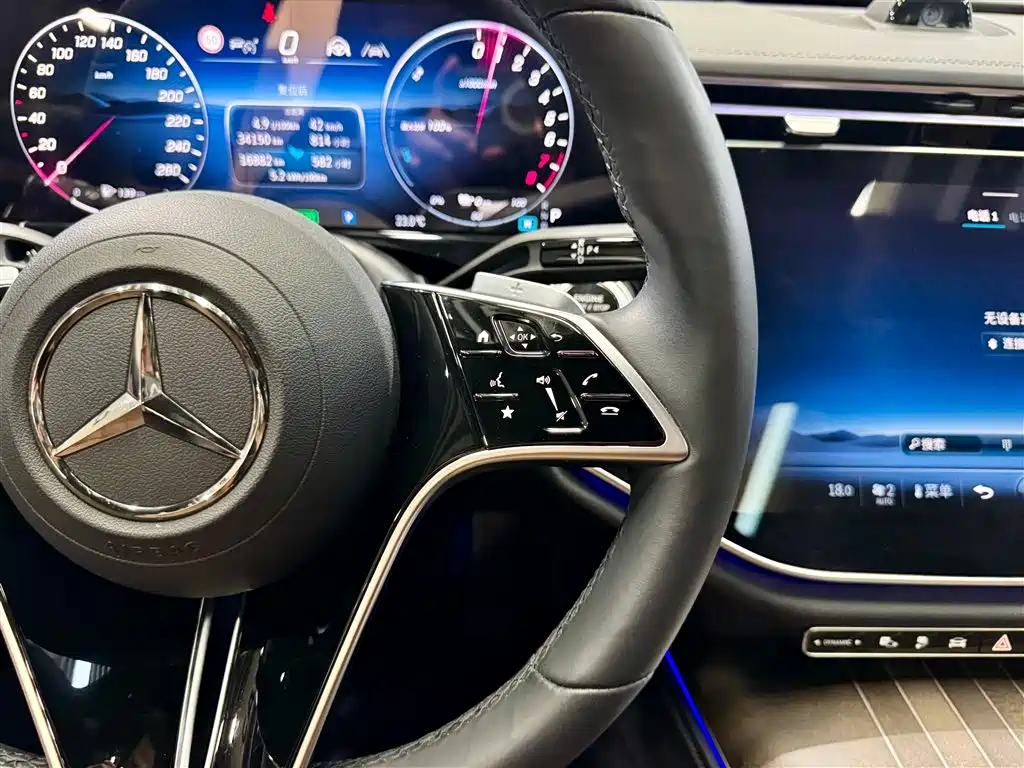 2024 Mercedes-Benz E 350 e L Plug-in Hybrid Sedan