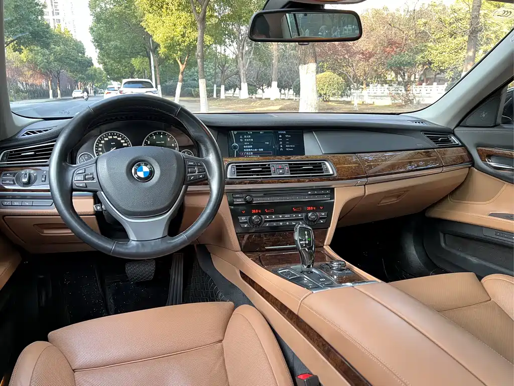 BMW 7 Series 2010 760Li