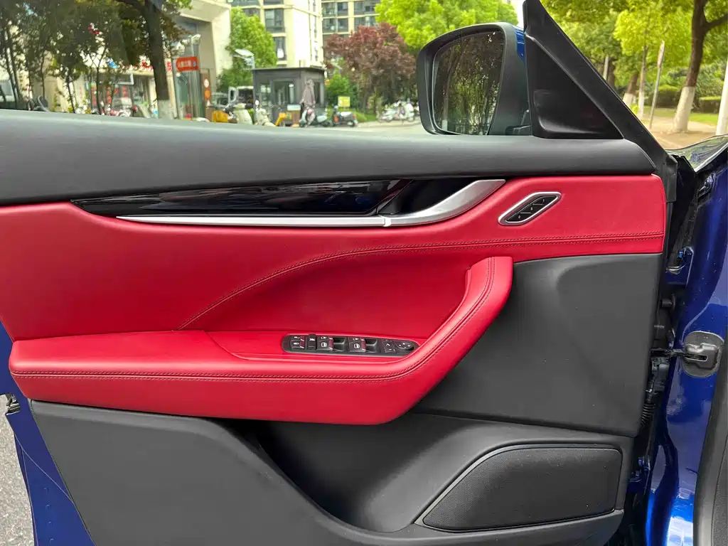 Levante 2018 3.0T Standard Edition
