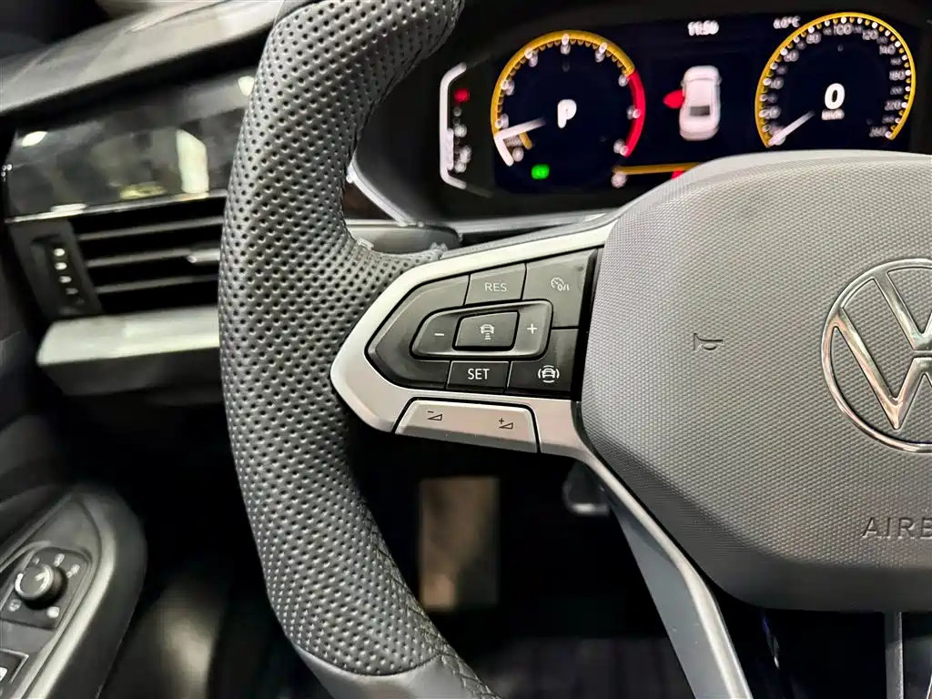 Passat 2025 Outstanding Edition 380TSI Longteng Edition