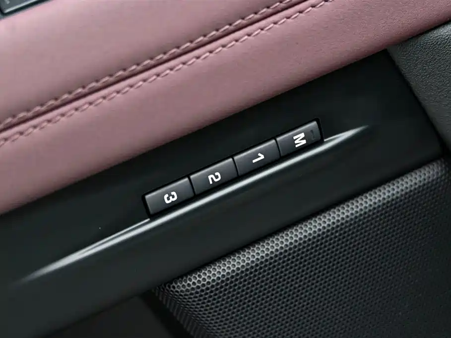 2024 Range Rover Evoque L SE