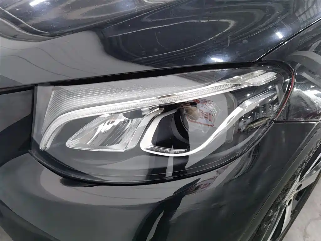 Mercedes-Benz GLC 2018 GLC 260 4MATIC Luxury Edition
