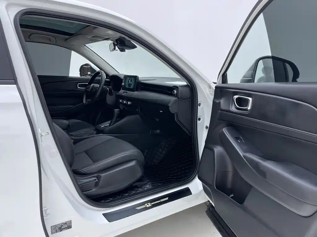 Honda Vezel 2023 1.5L CVT Tech Edition