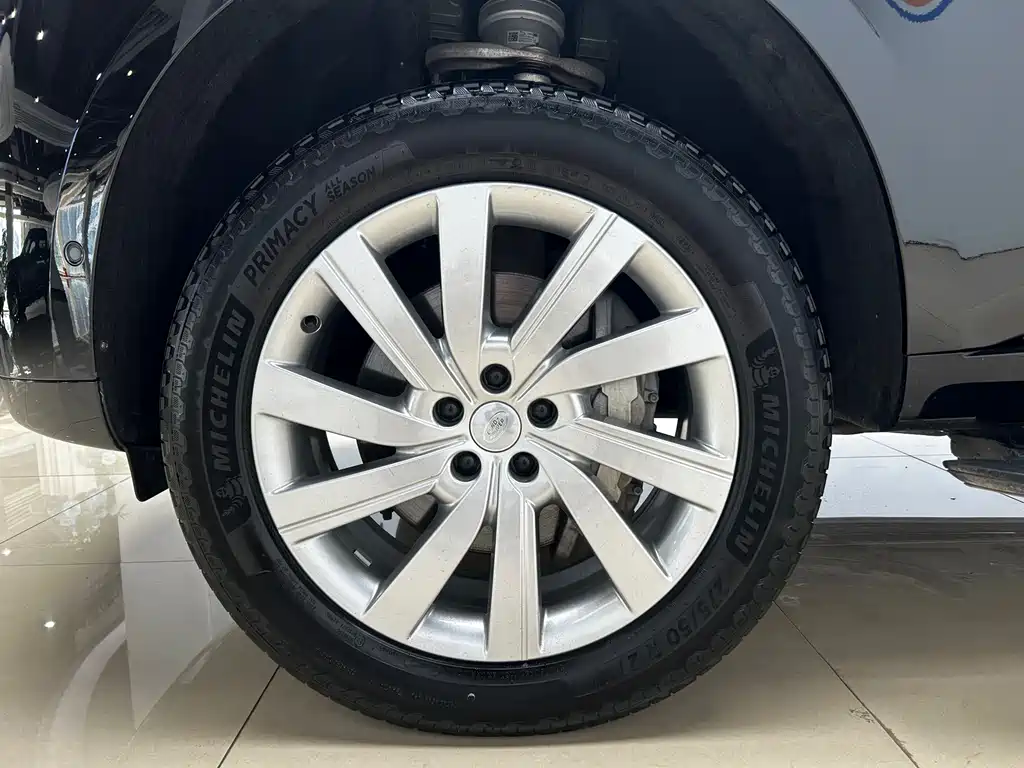 Range Rover 2024 3.0 L6 360PS SE