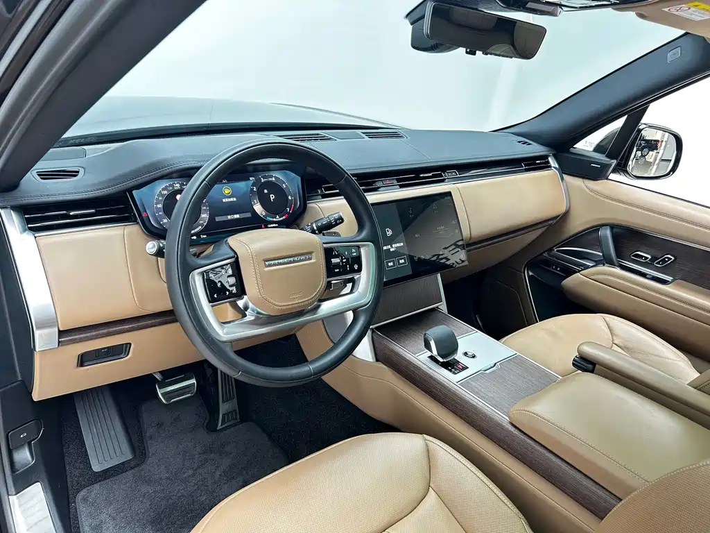 Range Rover 2024 3.0 L6 360PS SE