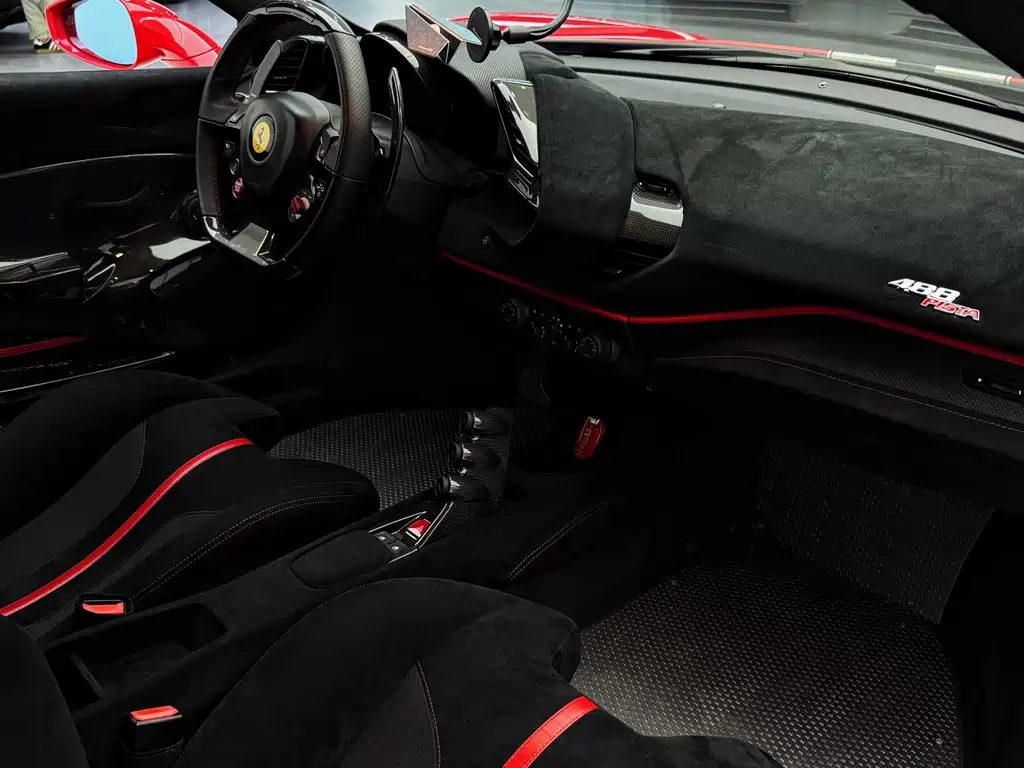 Ferrari 488 Pista