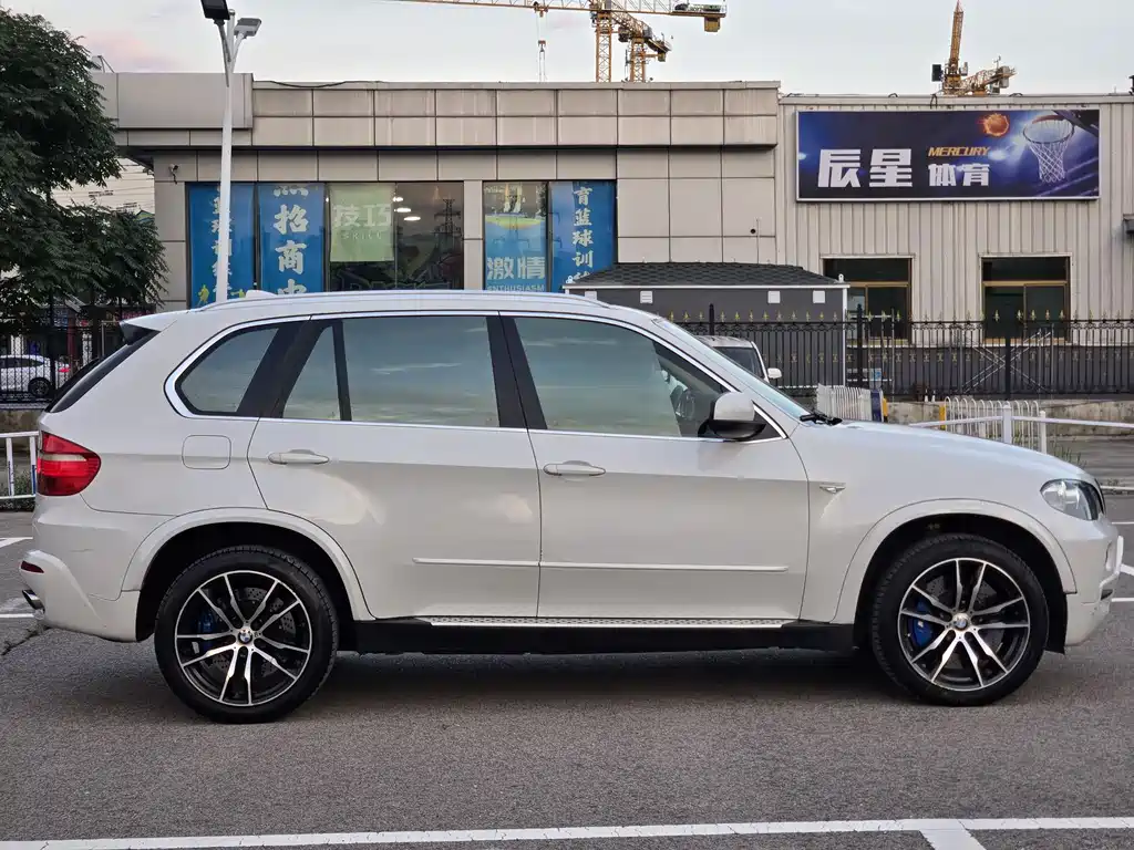 BMW X5 2009 xDrive48i Luxury