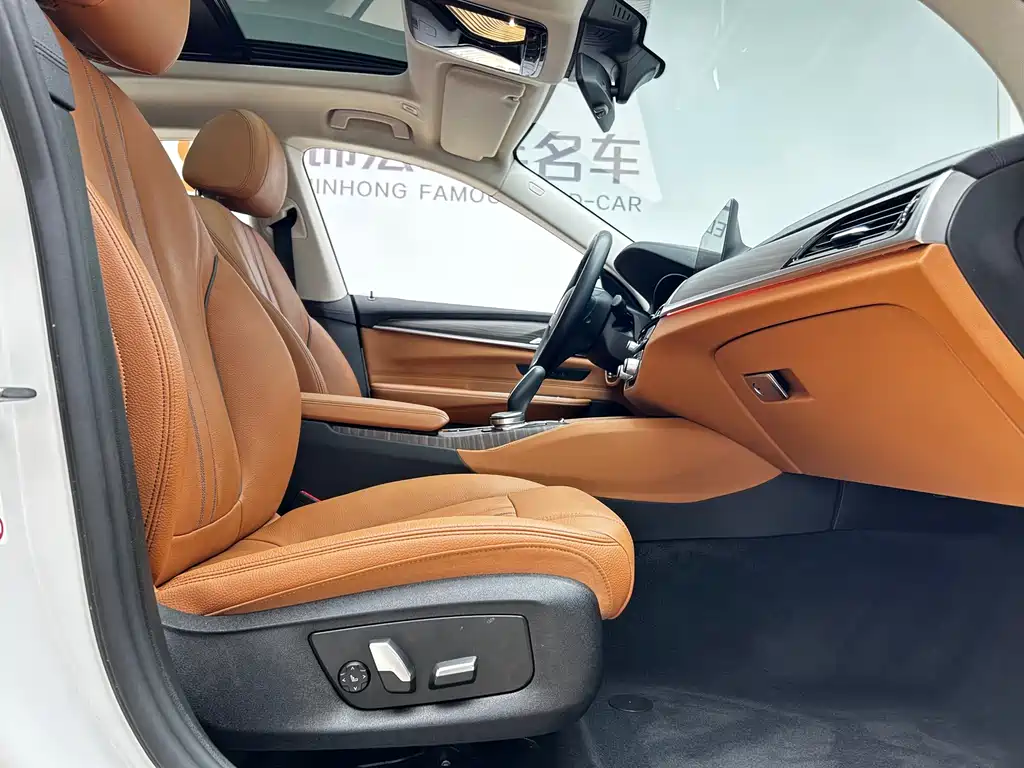 BMW 6 Series GT 2019 630i Luxury Design Package