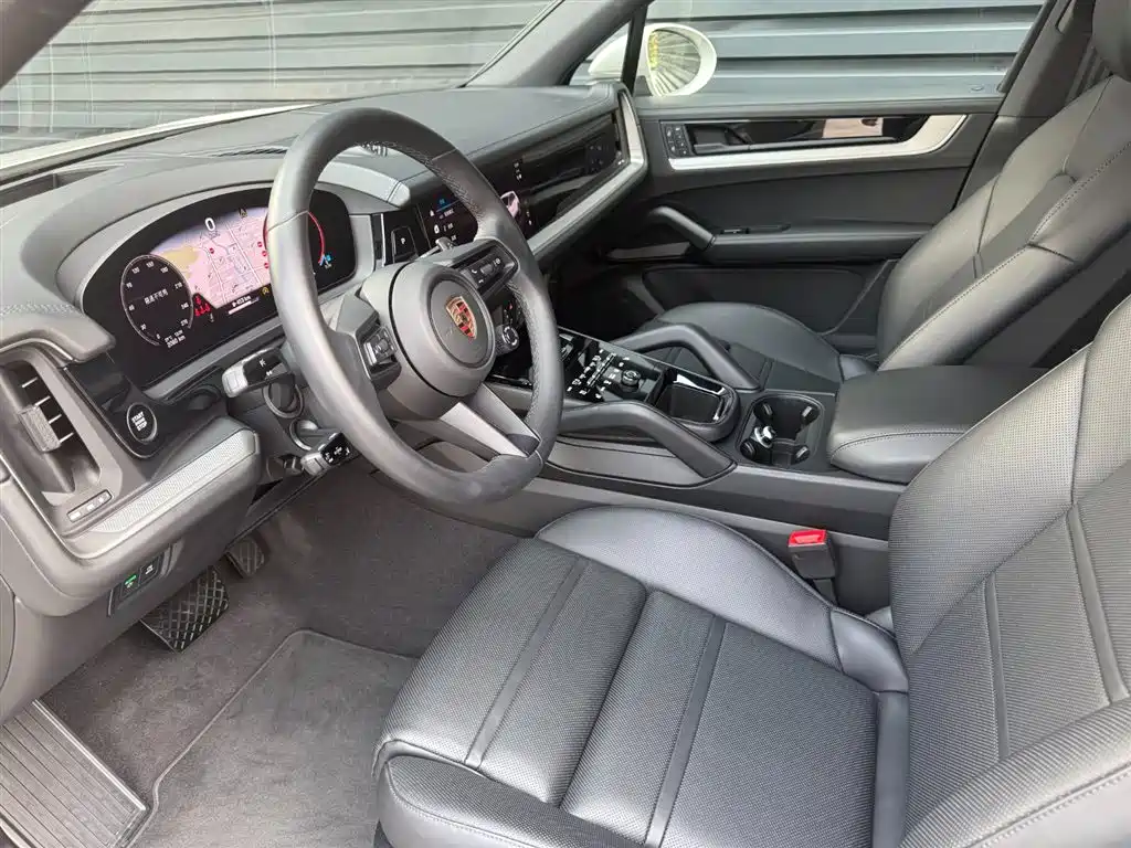 Porsche Cayenne 2025 3.0T Dream Edition